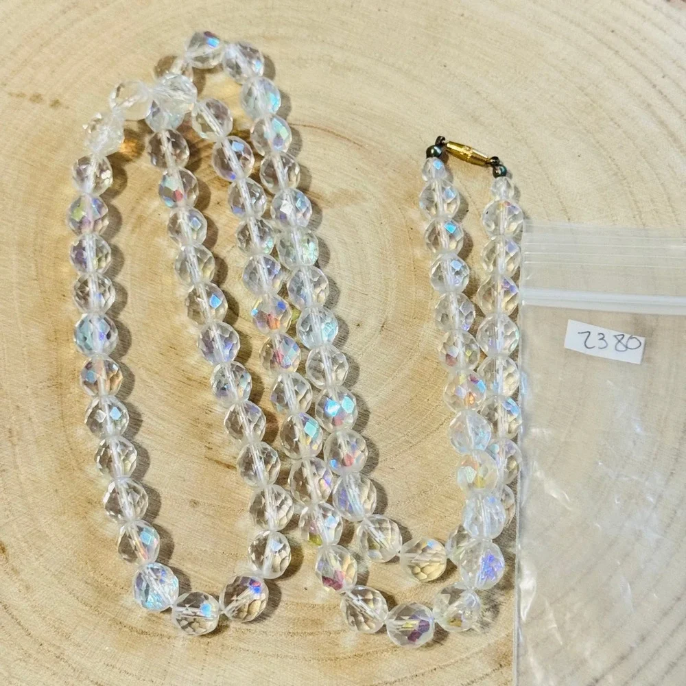 VTG Glitzy Necklace‎ Aurora Borealis Crystal beads Faceted colorful beaded 32